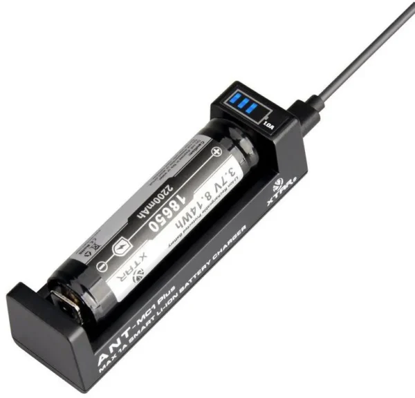 adowarka do akumulatorow cylindrycznych li ion 18650 xtar an e6e4a98e03134c829a3d74a0867b6b68