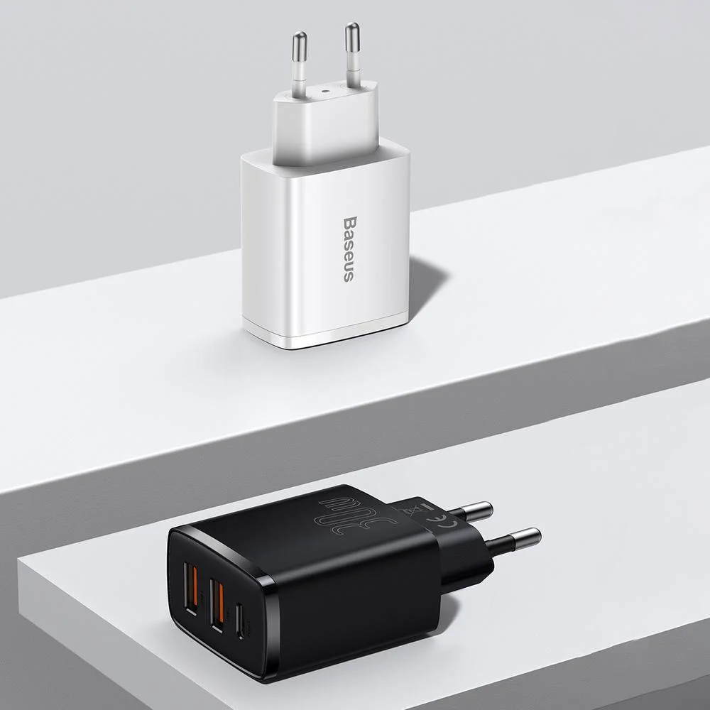 ŁADOWARKA SIECIOWA Baseus Compact Quick Charger CCXJ-E02 30W 2x USB-A 1x USB-C PD 3.0 QC 3.0 BIAŁA
