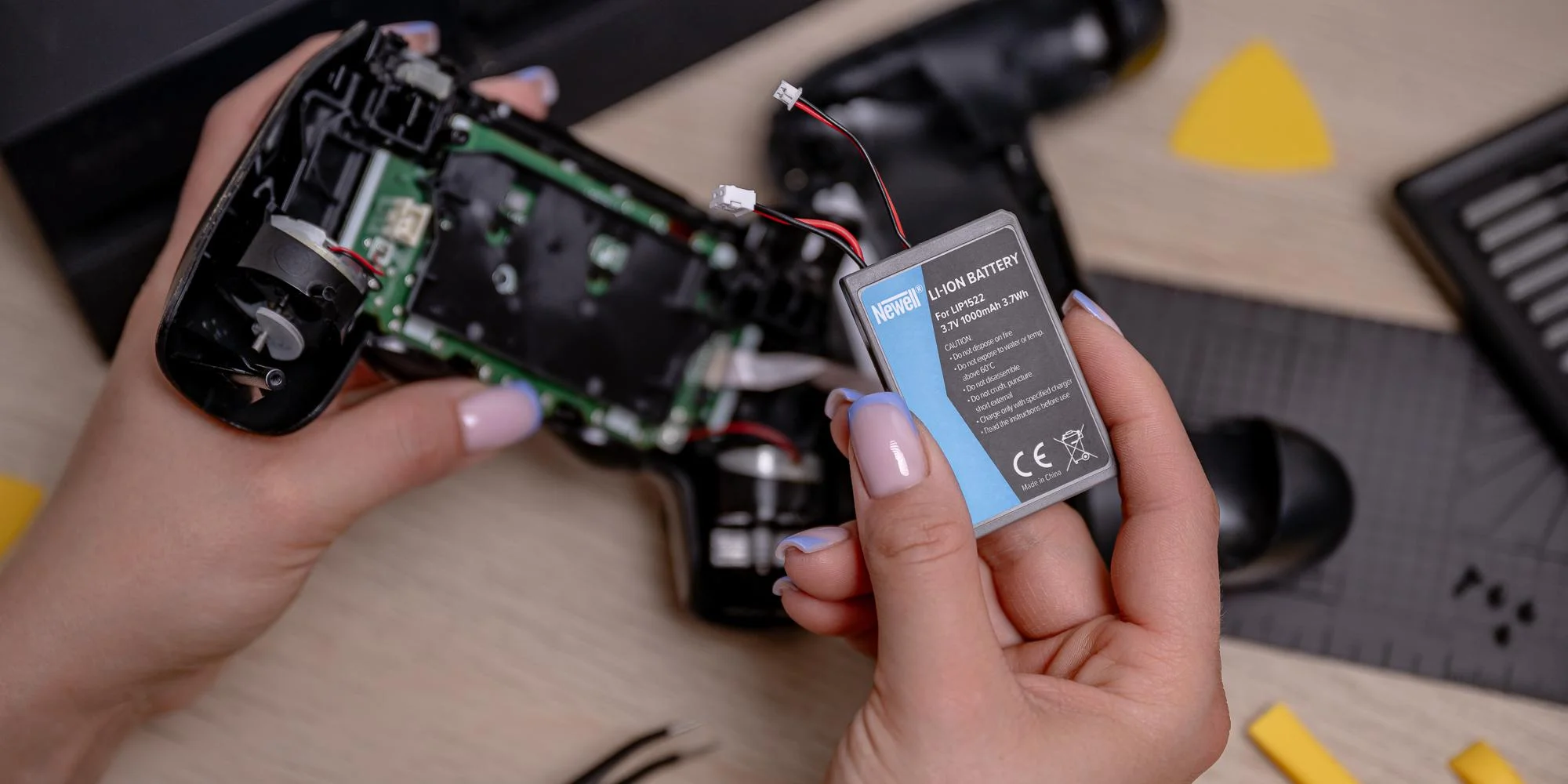 Akumulator Newell zamiennik LIP1522 do kontrolera DualShock 4 (PS4)