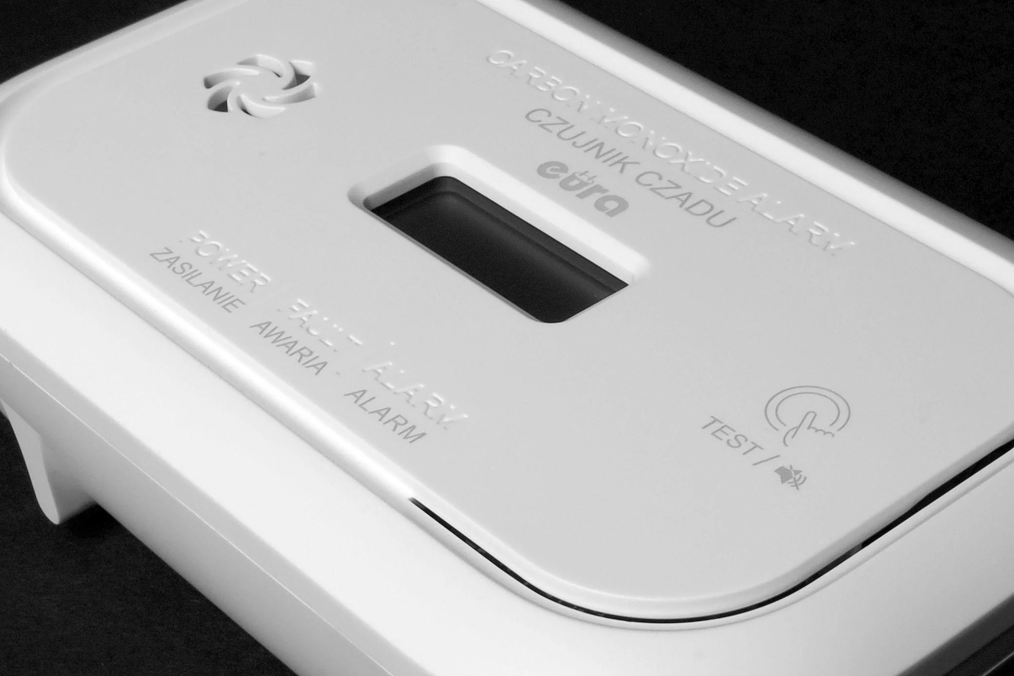 Czujnik czadu CD-71A2v6300/B z alarmem i wyświetlaczem LCD. Skuteczna ochrona przed tlenkiem węgla. Wysoka czułość, łatwy montaż, zasilanie bateryjne. Sprawdź!