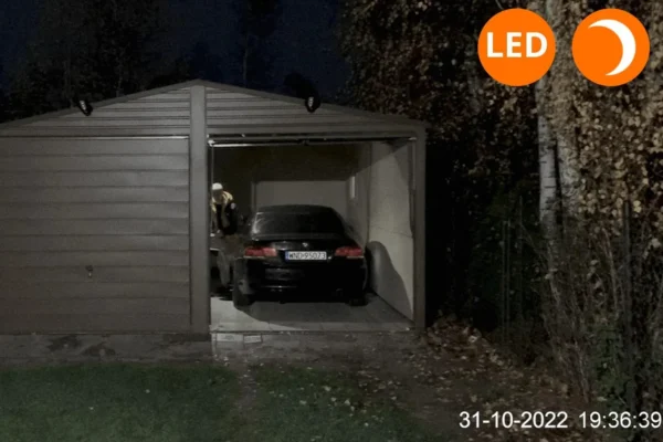 kamera ip bezprzewodowa 4g lte obrotowa z panelem solarnym o b4b0f98587ef4b5685547f186787e456