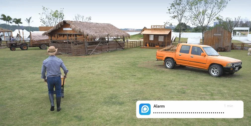 Reolink TrackMix 2K 4MPx LTE Plus z panelem solarnym Reolink Plus - inteligentne wykrywanie i dwukierunkowy dźwięk