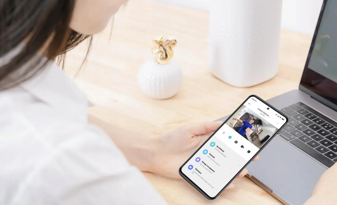 Xiaomi Outdoor Camera CW400 - nowoczesna kamera monitorująca z funkcją dwukierunkowej komunikacji