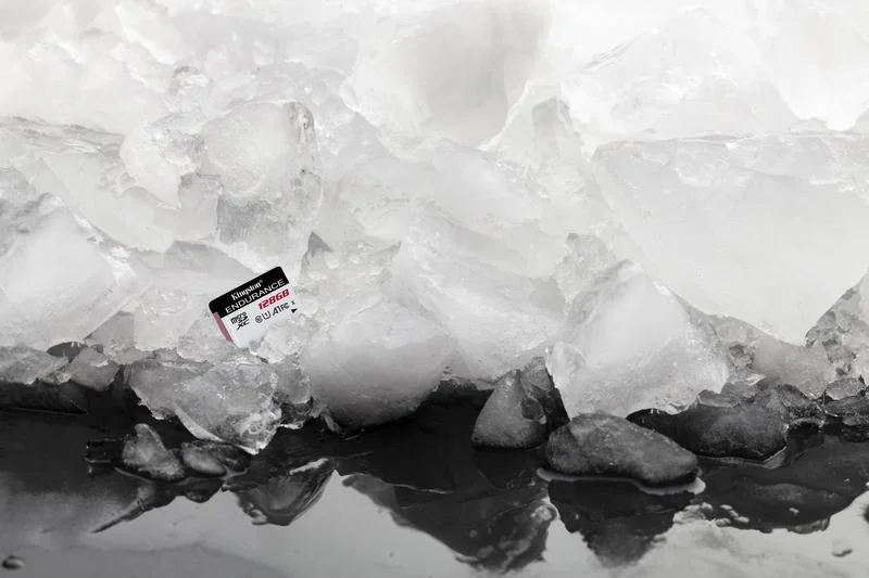 Odporna na ekstremalne temperatury i wstrząsy oraz na działanie wody i promieniowania rentgenowskiego