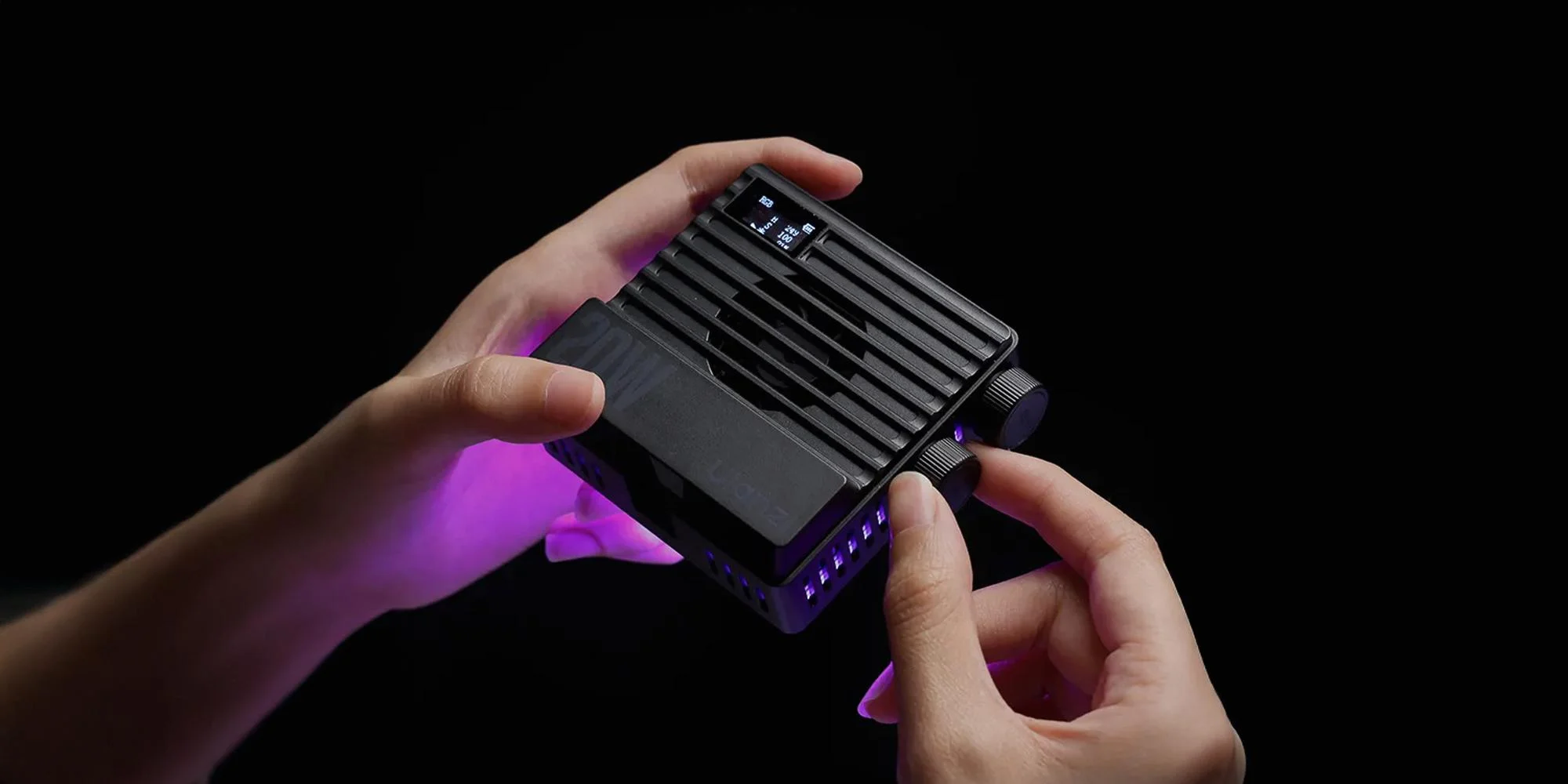 Lampa LED Ulanzi LE20 - RGB, WB (2500K - 9000K)