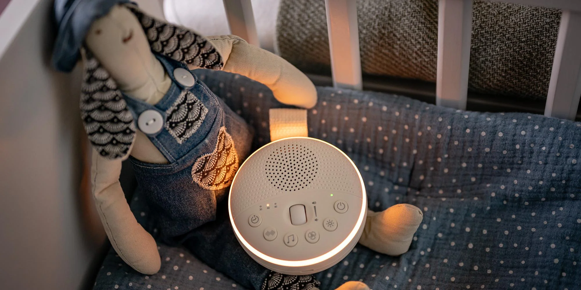 Lampka nocna LED Newell LunaWhisper z funkcją białego szumu