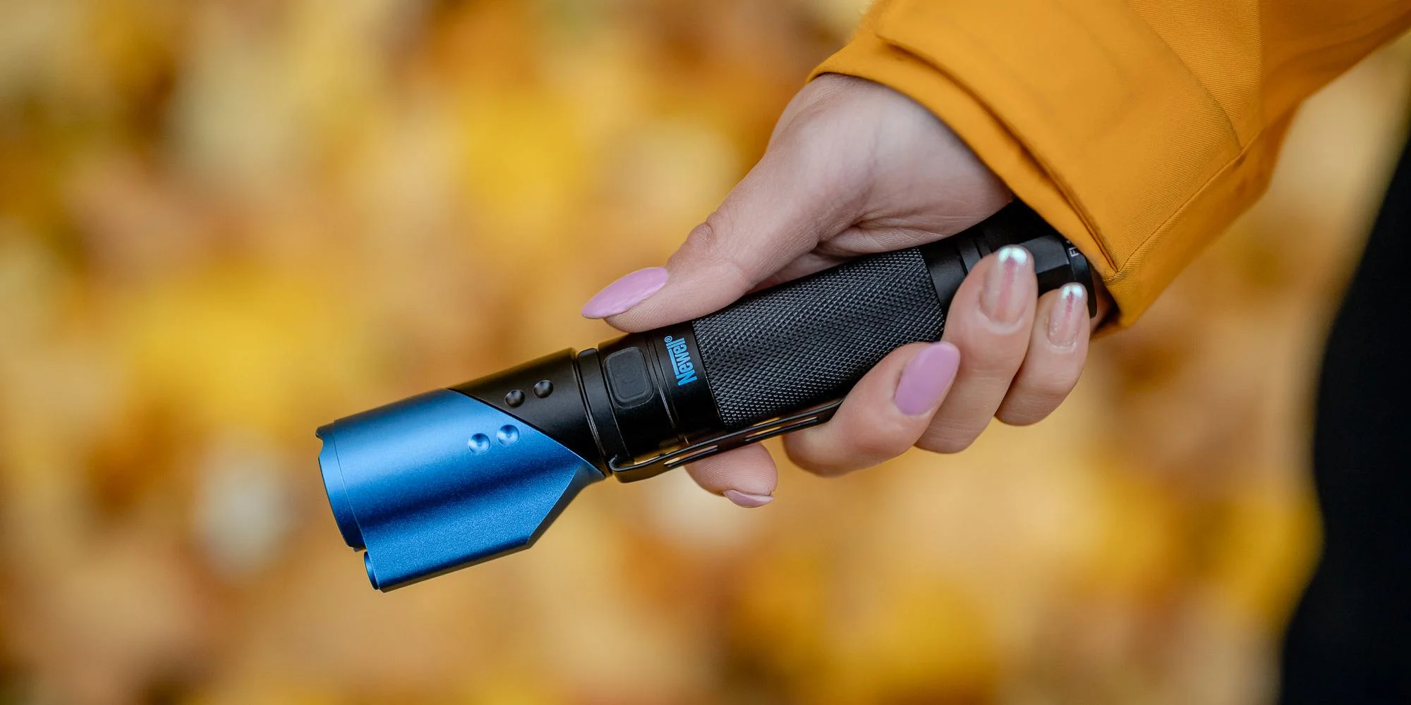 Latarka taktyczna Newell FL1000LUV USB-C z UV i laserem