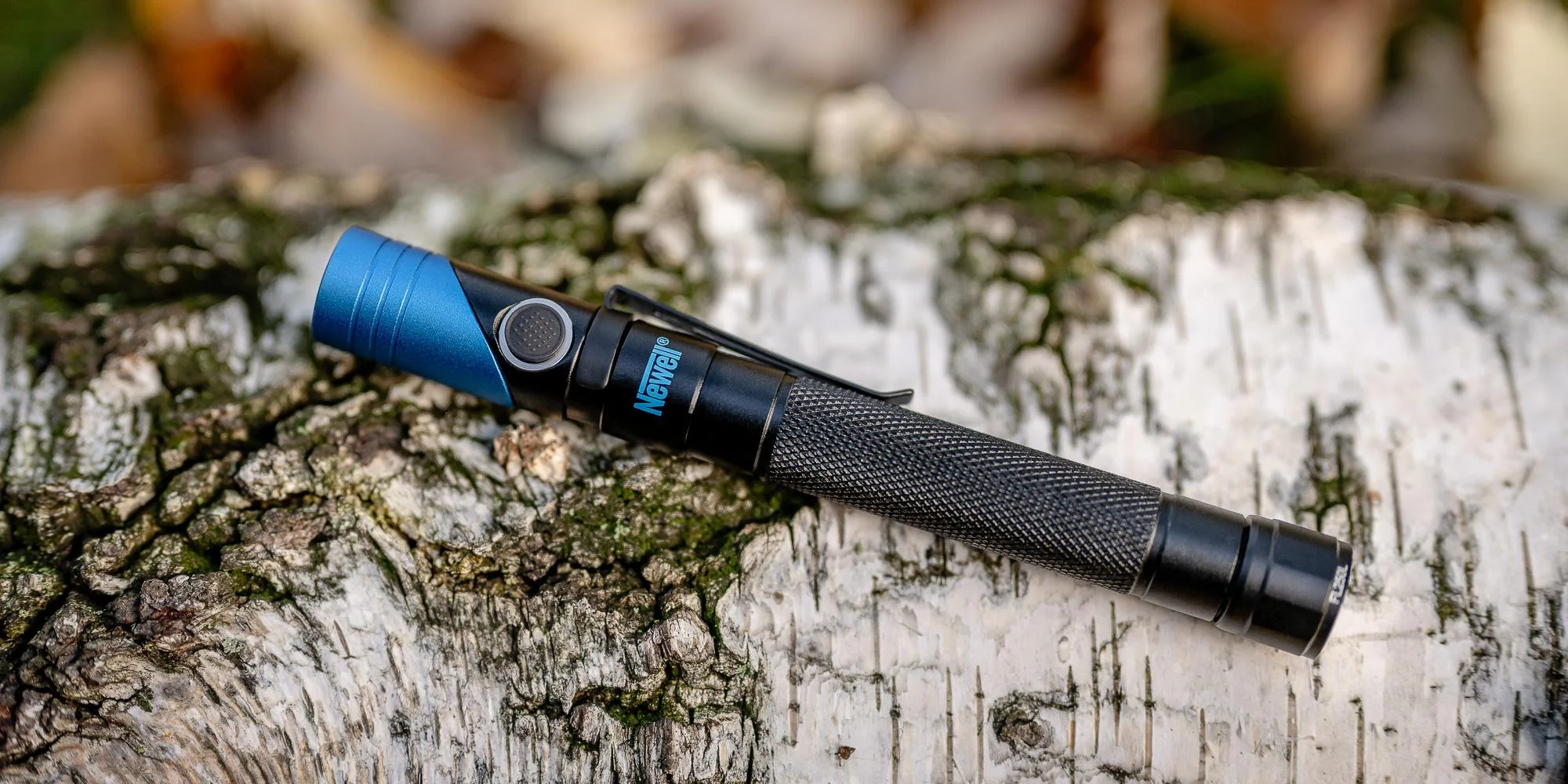 Latarka taktyczna Newell FL250L USB-C