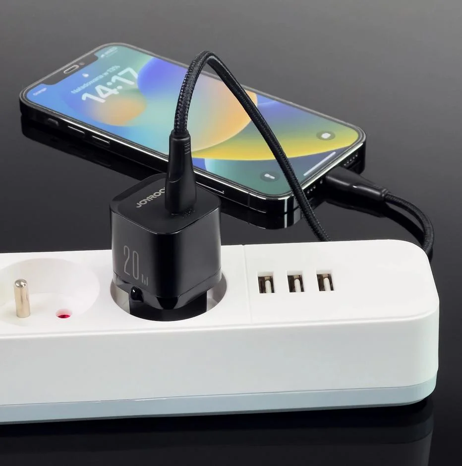Mini ładowarka sieciowa Joyroom JR-TCF02 20 W PD 3.0 kompatybilna z wieloma typami urządzeń