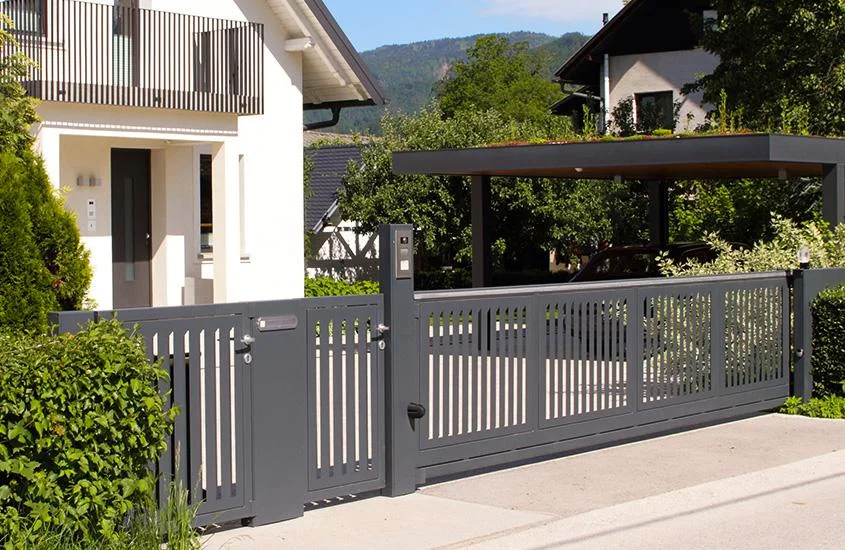 MONTAŻ I KONFIGURACJA: