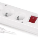 przeduzacz z trzykrotnym gniazdem z wyacznikiem 3x2pz 10a 3m 4ca99f4e574c4394943c31b0a8a3b657