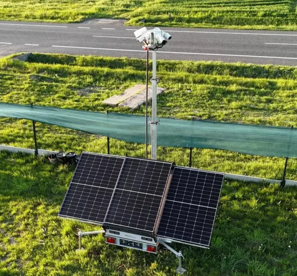 przyczepa do monitoringu pv3 z zabudowa z zasilaniem solarny bc11bbed610d4ce9ab84d671b3df3a7b