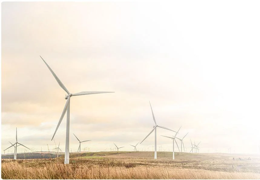 Farmy słoneczne i wiatrowe