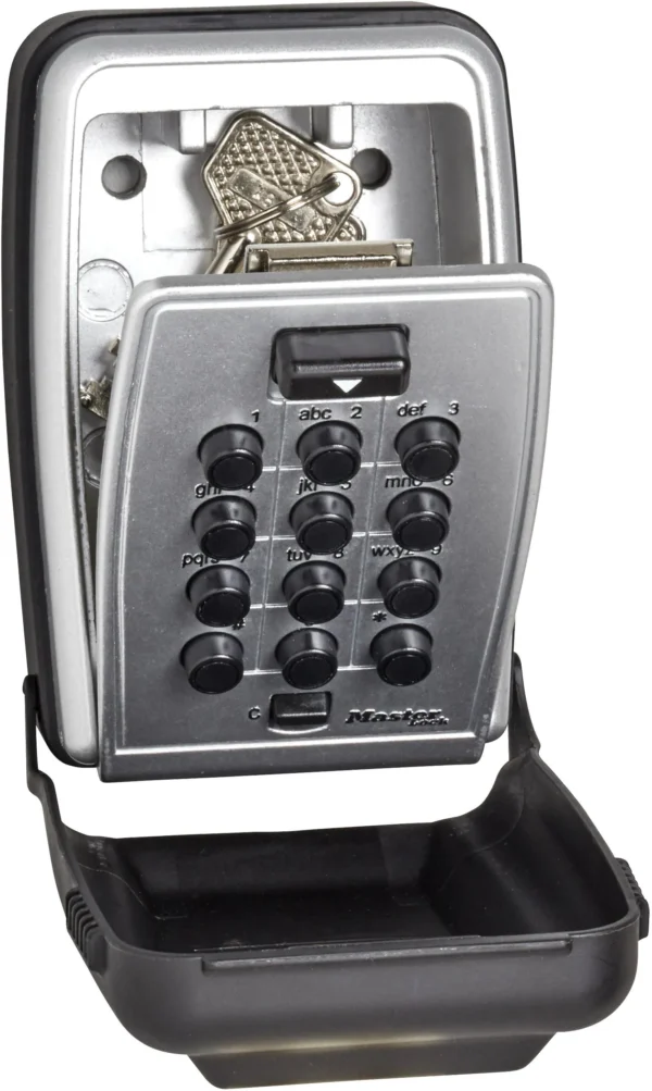 skrytka na klucze z szyfrem master lock 5423eurd 56923e27a2f54d37bc090cf765131969