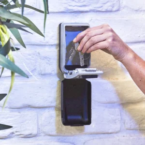 skrytka na klucze z szyfrem podswietlona master lock 5425eur 3a862b0907e54676a260a8a78127a36e