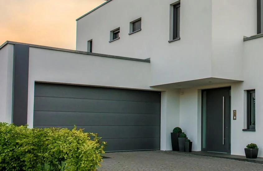 BRAMY I DRZWI - ŁATWE ZARZĄDZANIE: