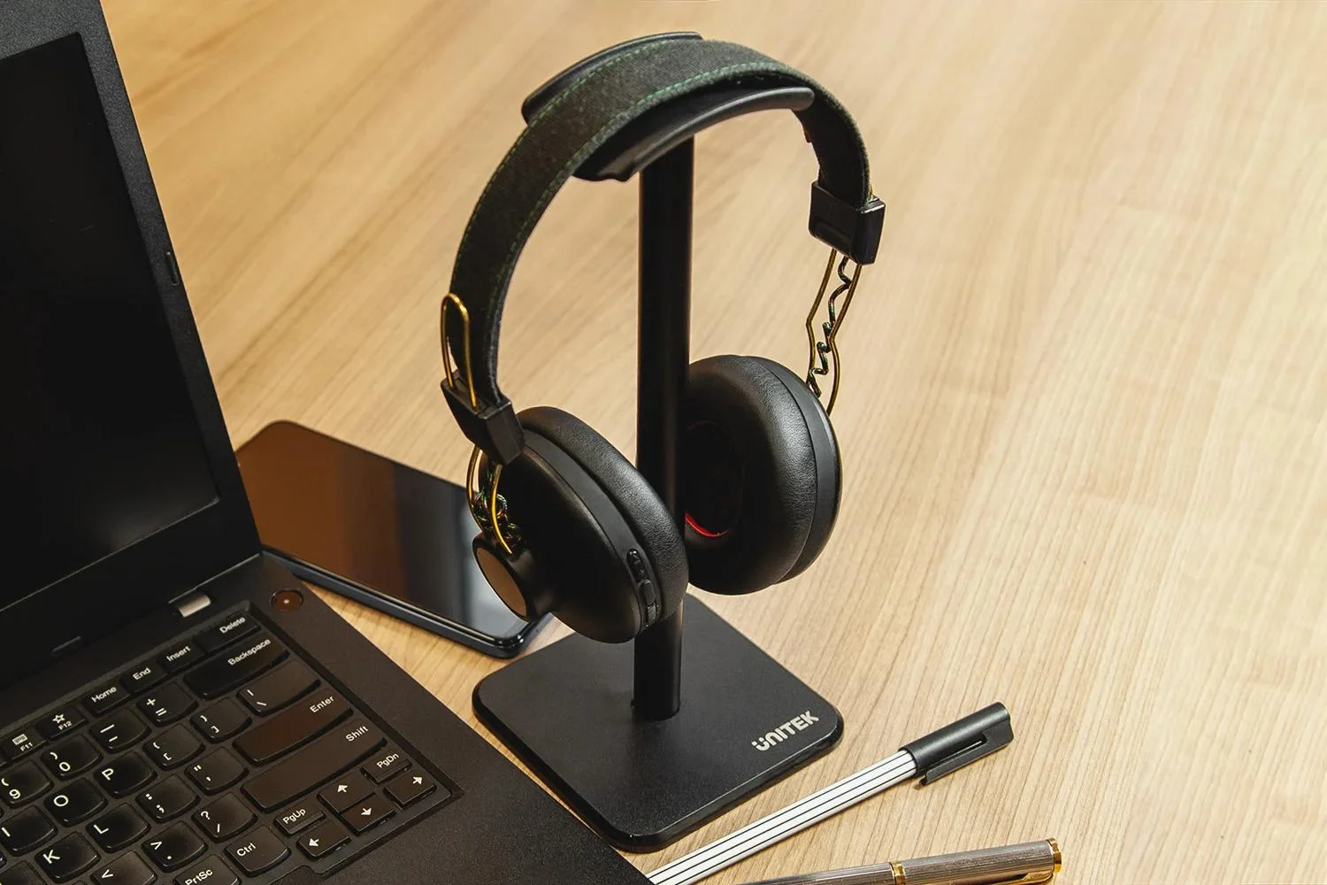 Stojak na słuchawki Unitek OT168BK czarny