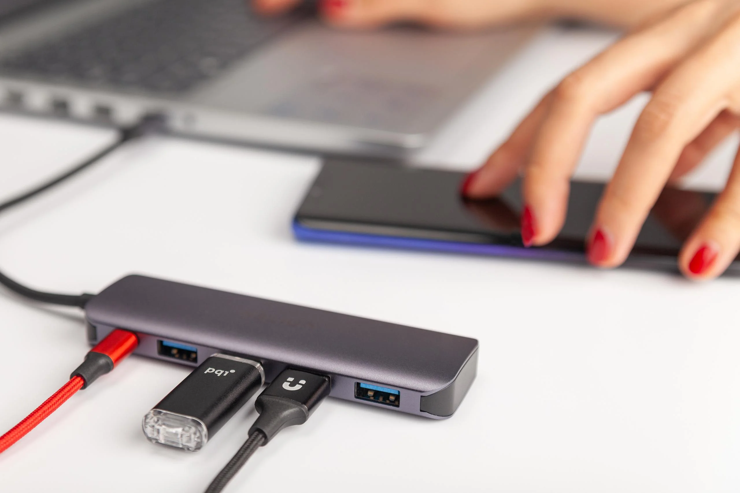 Unitek Aktywny hub USB-C 4xUSB 3.1 Gen1 microUSB