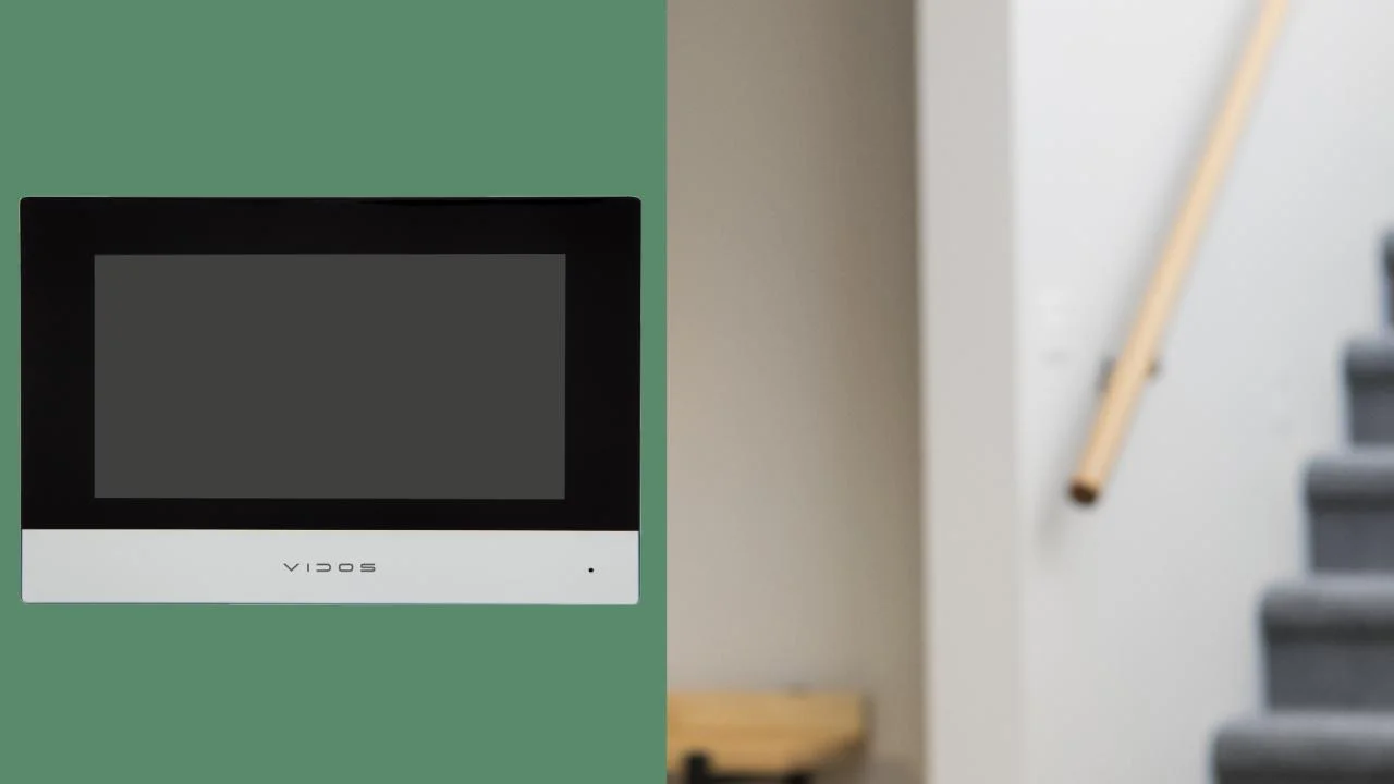 Funkcje i możliwości monitora wideodomofonowego IP VIDOS ONE M2010 z wbudowanym modułem Wi-Fi i interkomem